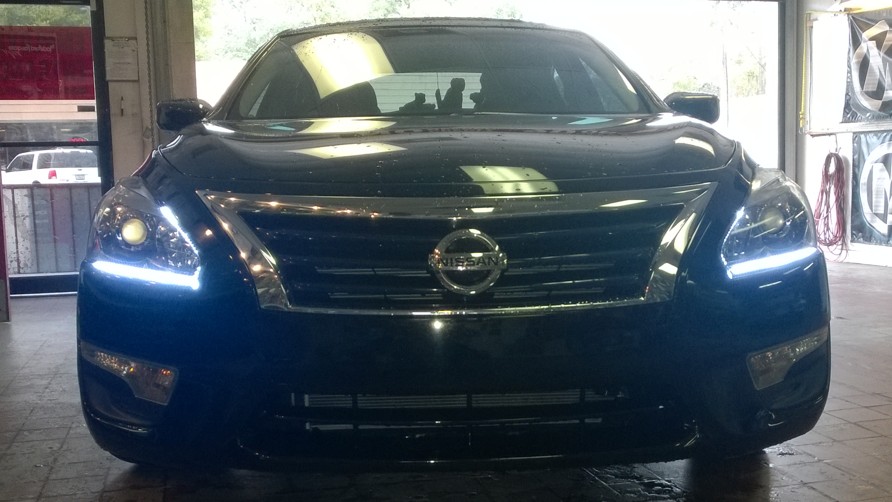 Image for 13 Nissan Altima headlight LED